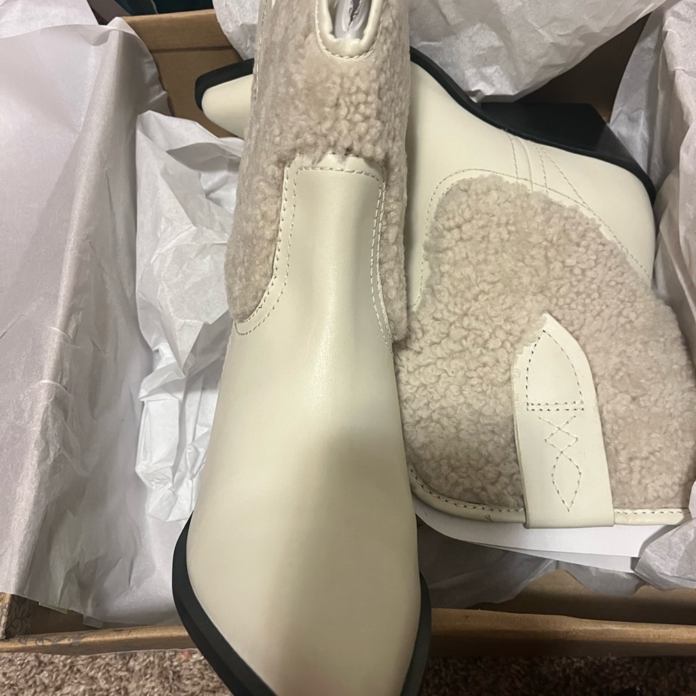 Free People Artic Fox Boots with Shearling Detail *final price* - Picture 7 of 10